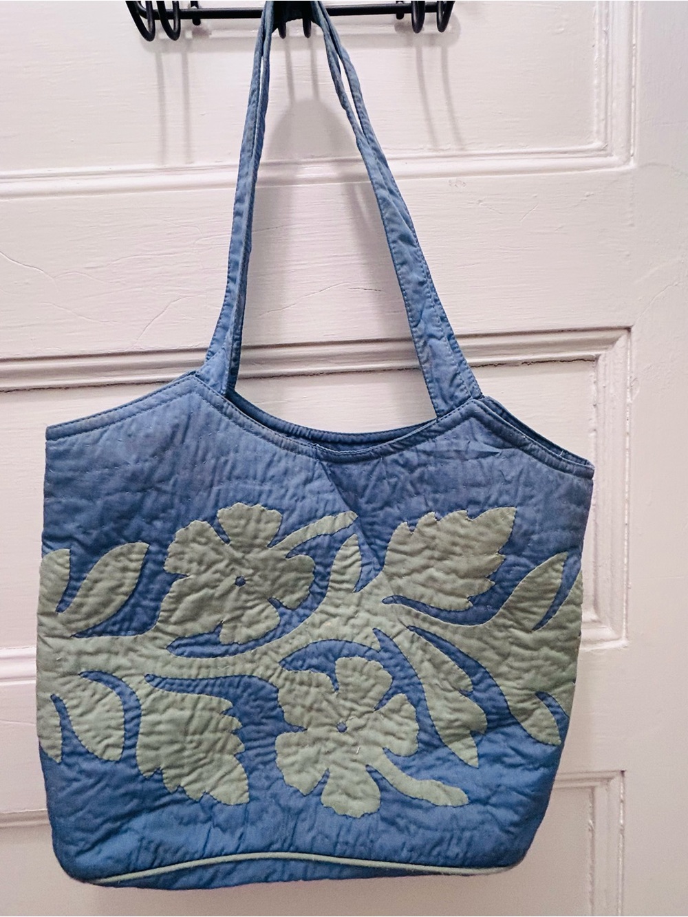 Hawaiian Quilted Purse - Soft Green Hibiscus on Sky Blue